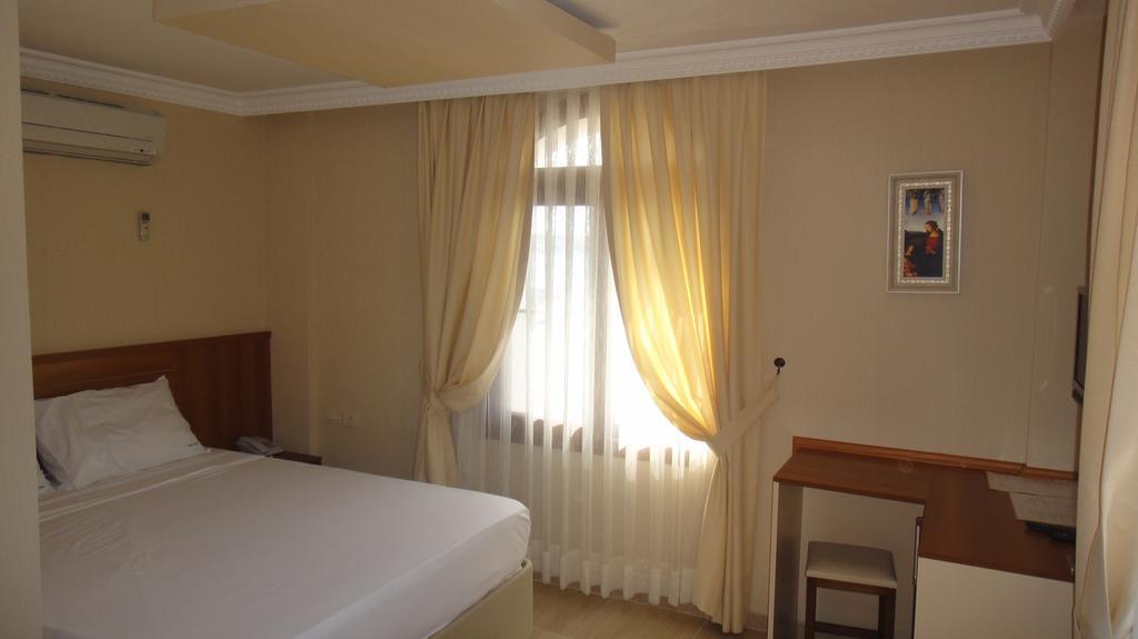 Golden Stone Butik Otel Çeşme Pokój zdjęcie