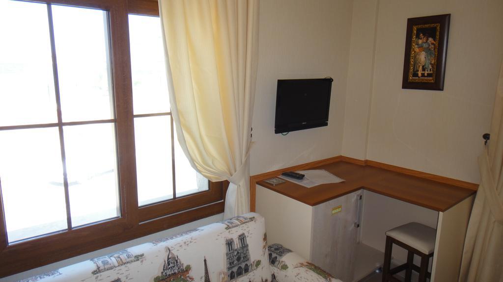 Golden Stone Butik Otel Çeşme Pokój zdjęcie