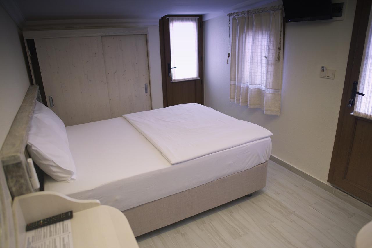 Golden Stone Butik Otel Çeşme Zewnętrze zdjęcie